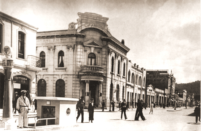 Avda. Arturo Prat