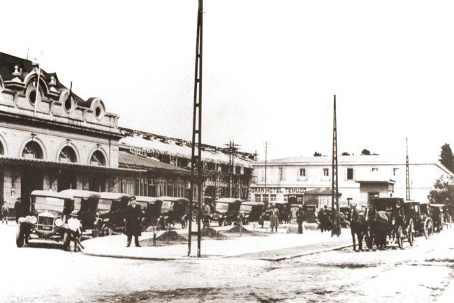 Estaci�n de Ferrocarriles